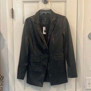 Laundry brand new with tags XS/TP looks like leather but pleather